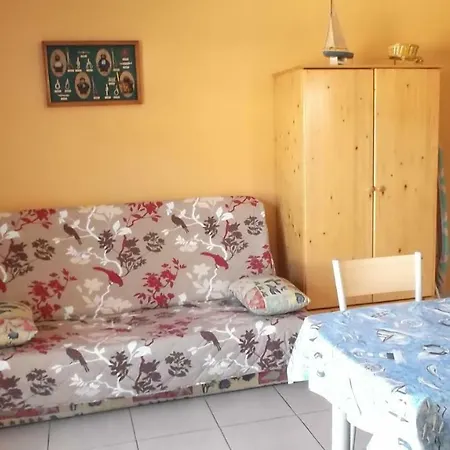 La Caravelle 10 Boulevard Gilbert Longuet * 아로만체스레방